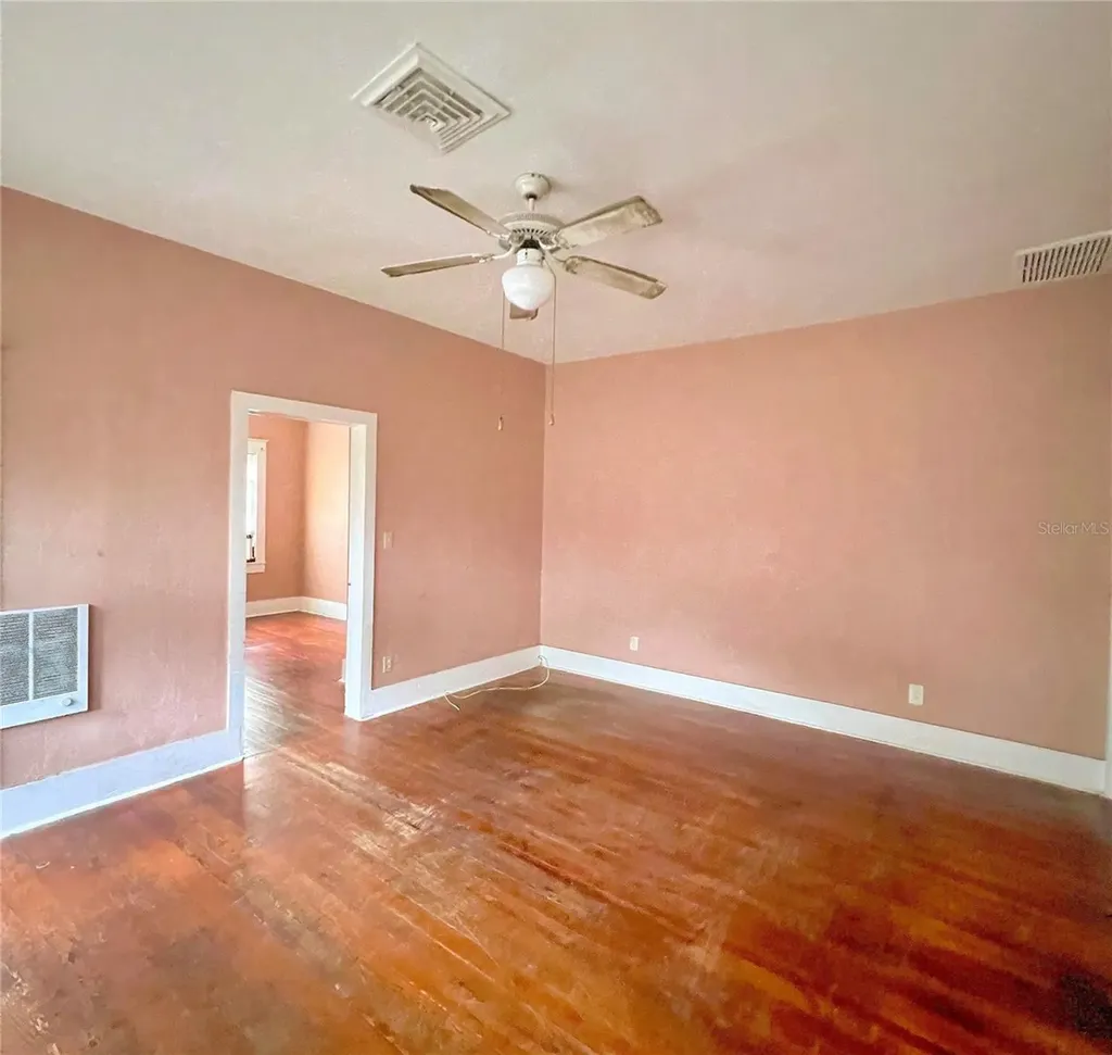 215 N Buena Vista Drive Lake Alfred FL 33850