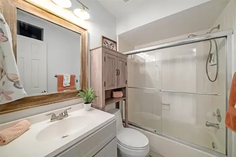 1923 Bayshore Court Safety Harbor FL 34695