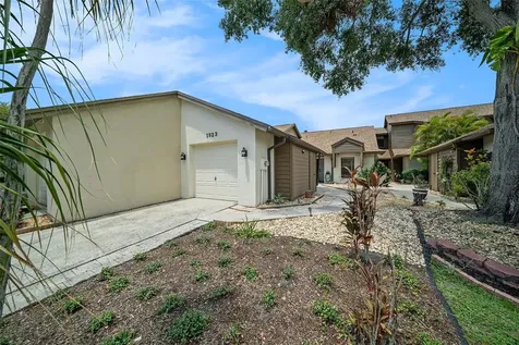1923 Bayshore Court Safety Harbor FL 34695