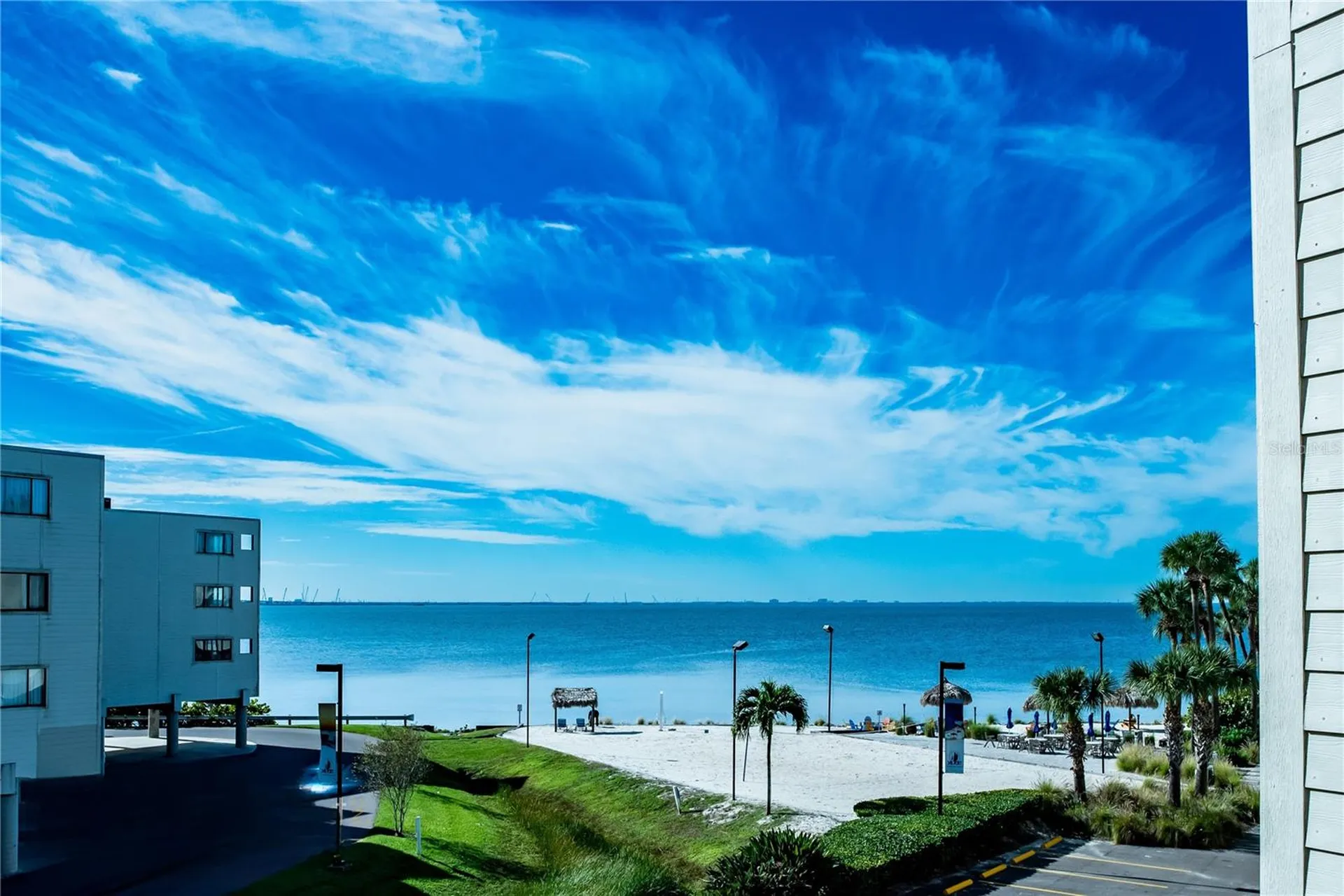 2506 N Rocky Point Drive Tampa FL 33607