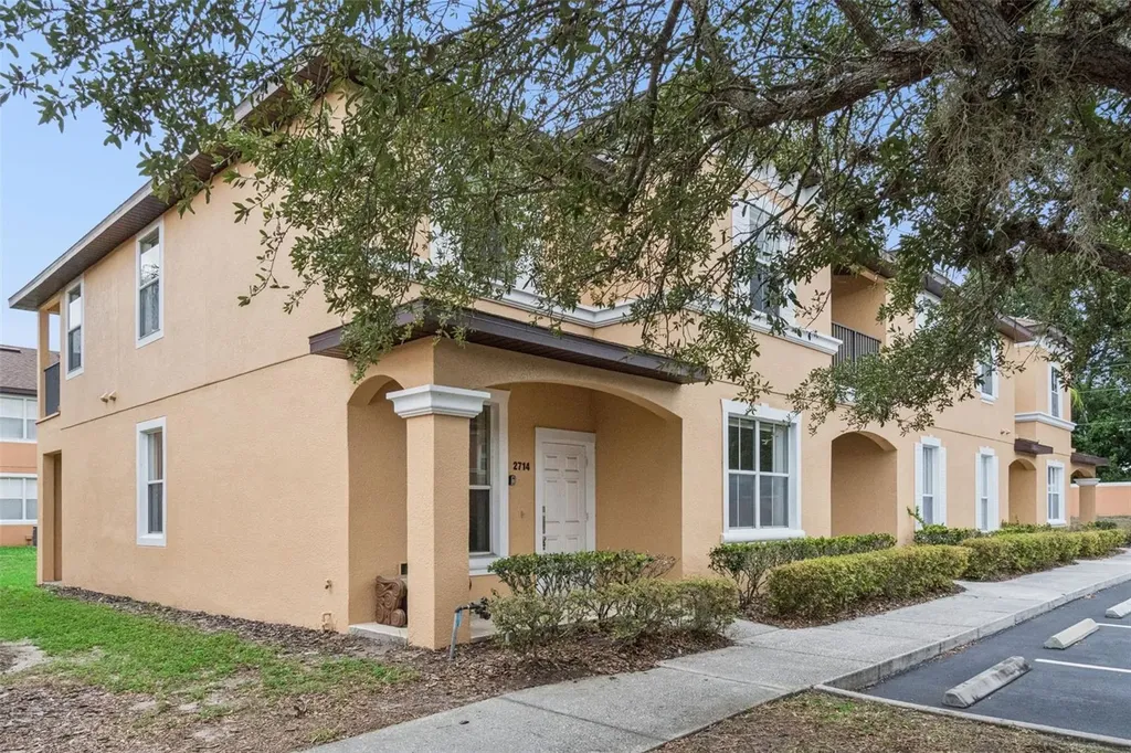 2714 Bushman Drive Kissimmee FL 34746