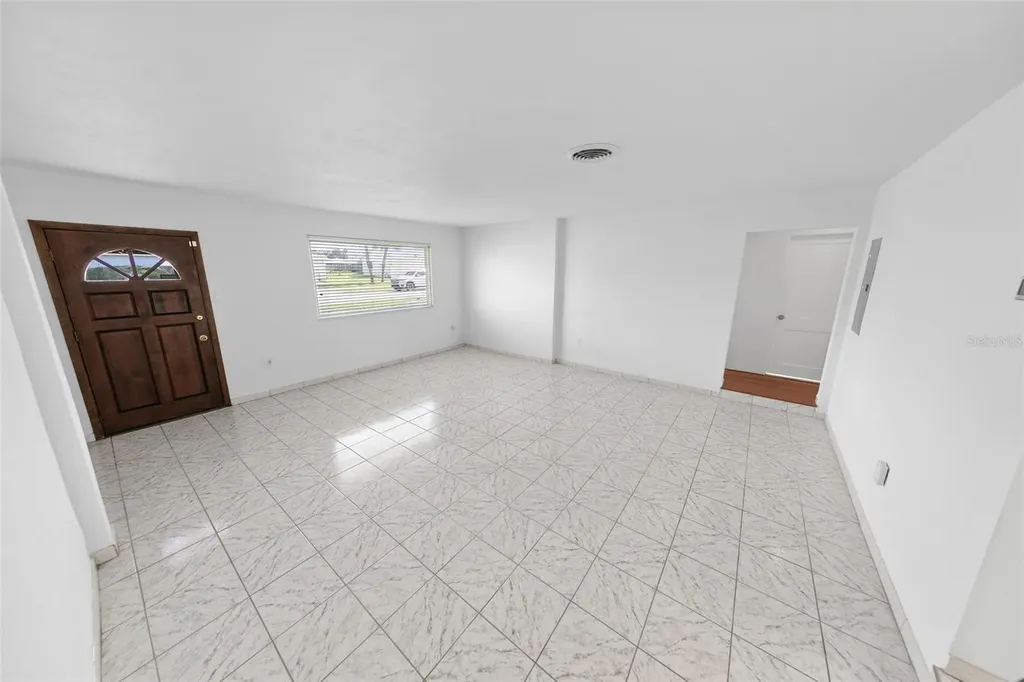402 Seaview Avenue Daytona Beach FL 32118
