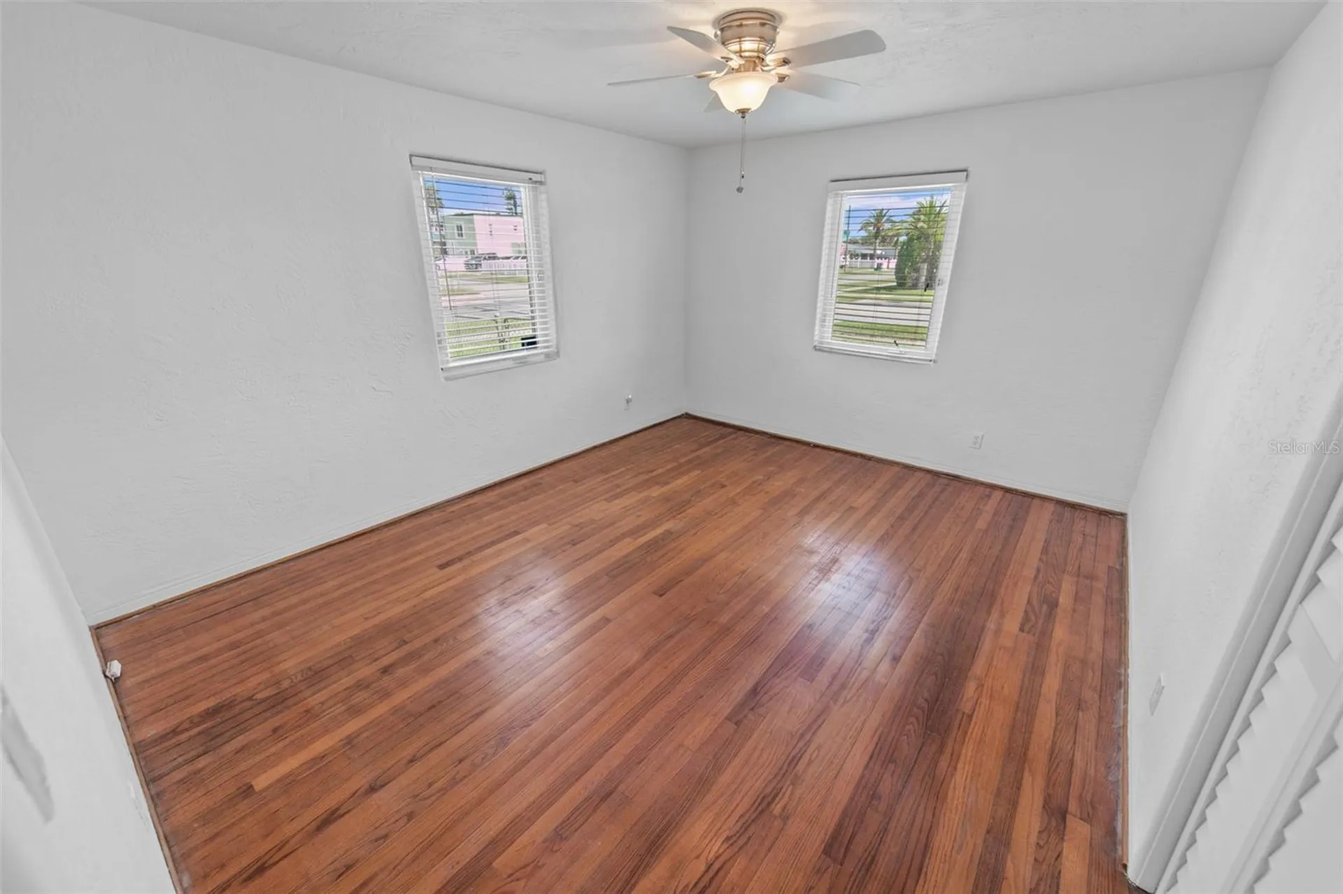 402 Seaview Avenue Daytona Beach FL 32118