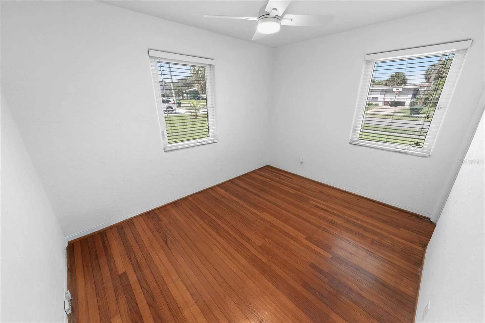402 Seaview Avenue Daytona Beach FL 32118