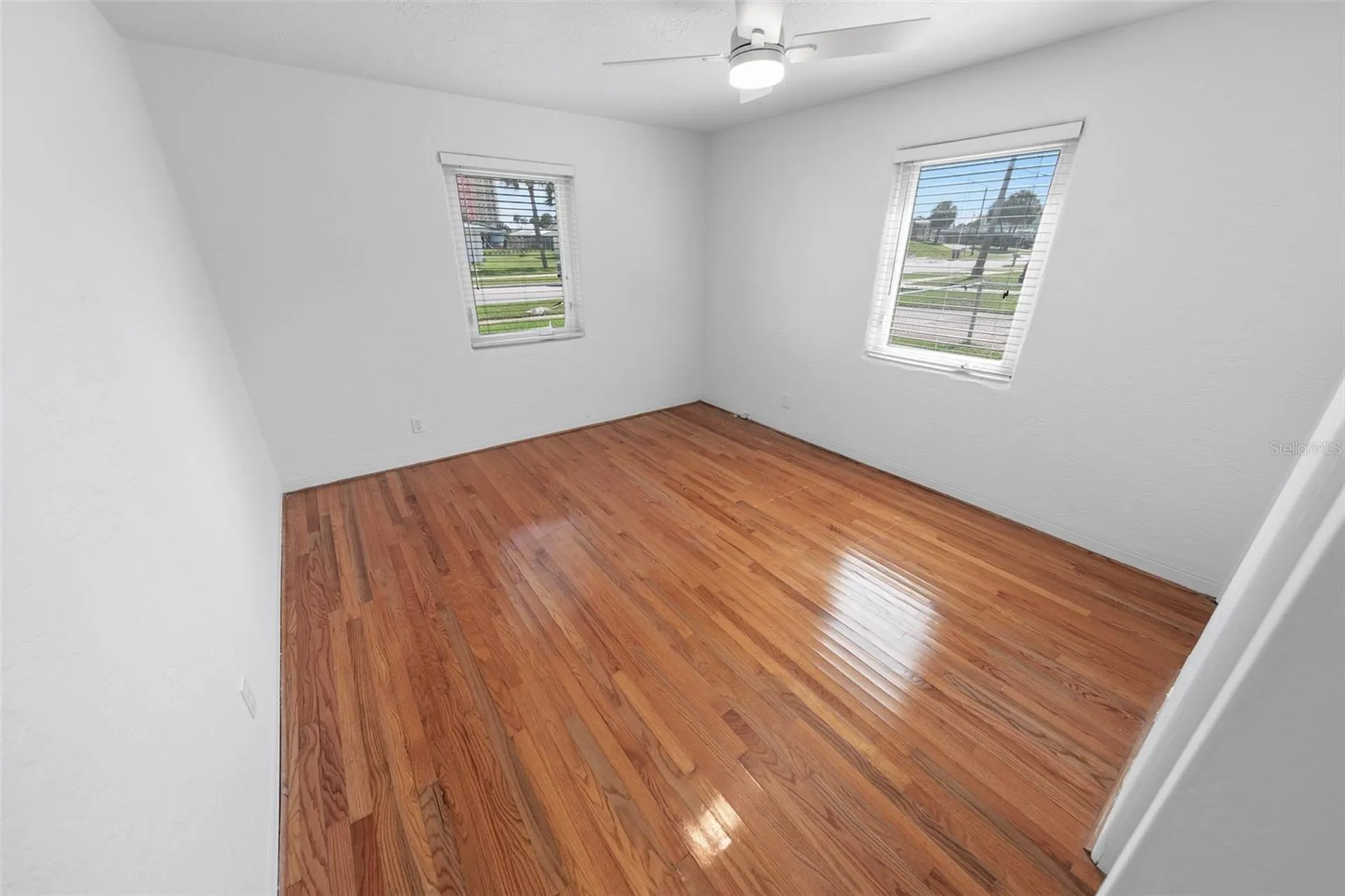 402 Seaview Avenue Daytona Beach FL 32118
