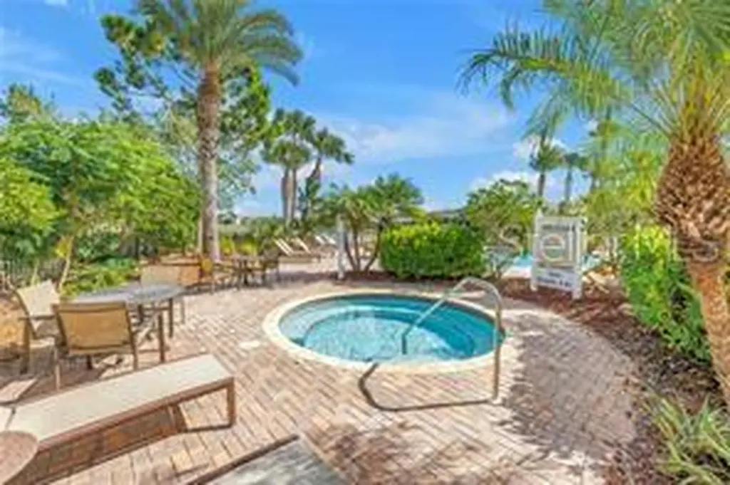 5713 Sunflower Circle Sarasota FL 34238