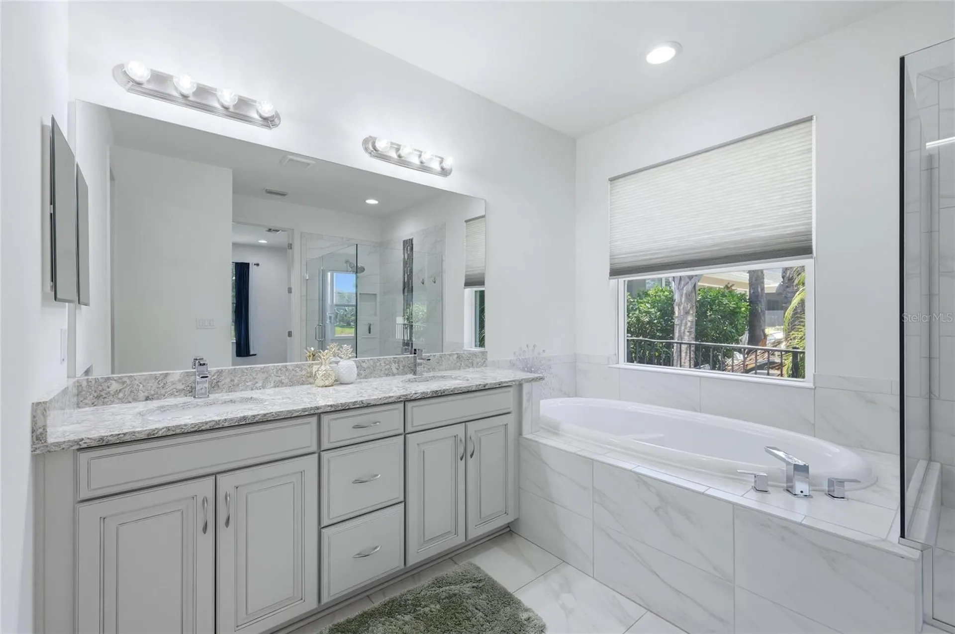 5713 Sunflower Circle Sarasota FL 34238