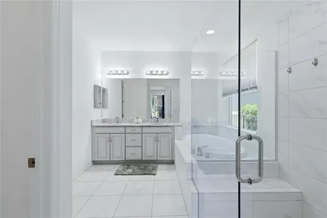 5713 Sunflower Circle Sarasota FL 34238