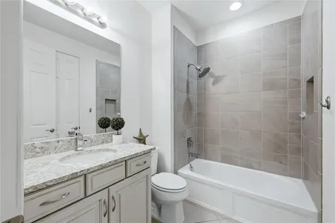 5713 Sunflower Circle Sarasota FL 34238