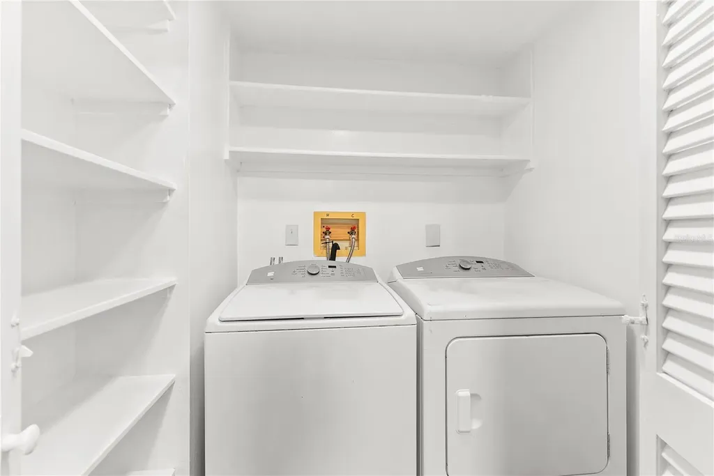 2242 Circlewood Drive Sarasota FL 34231