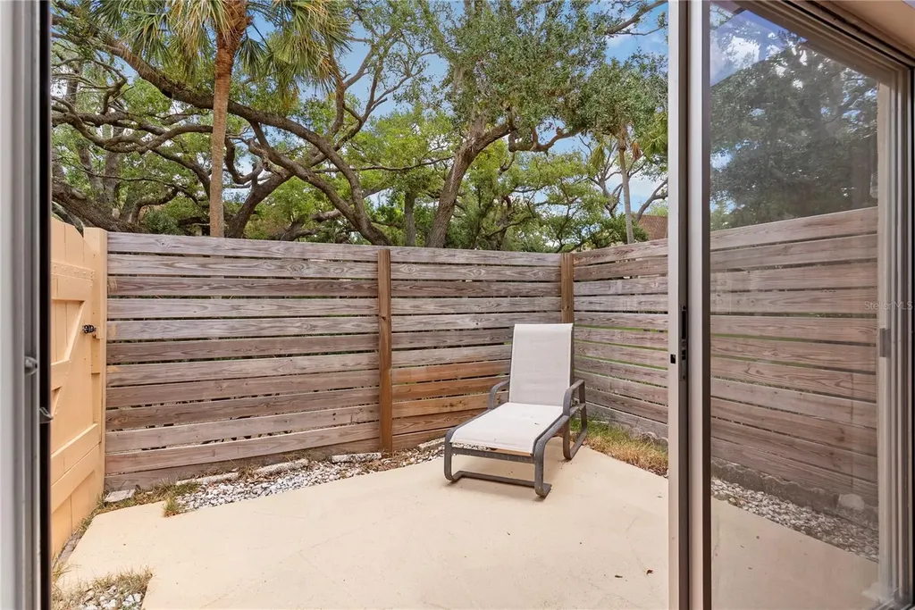 2242 Circlewood Drive Sarasota FL 34231