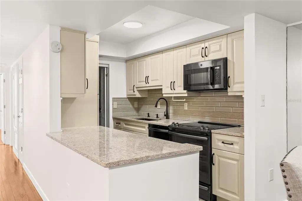 2242 Circlewood Drive Sarasota FL 34231