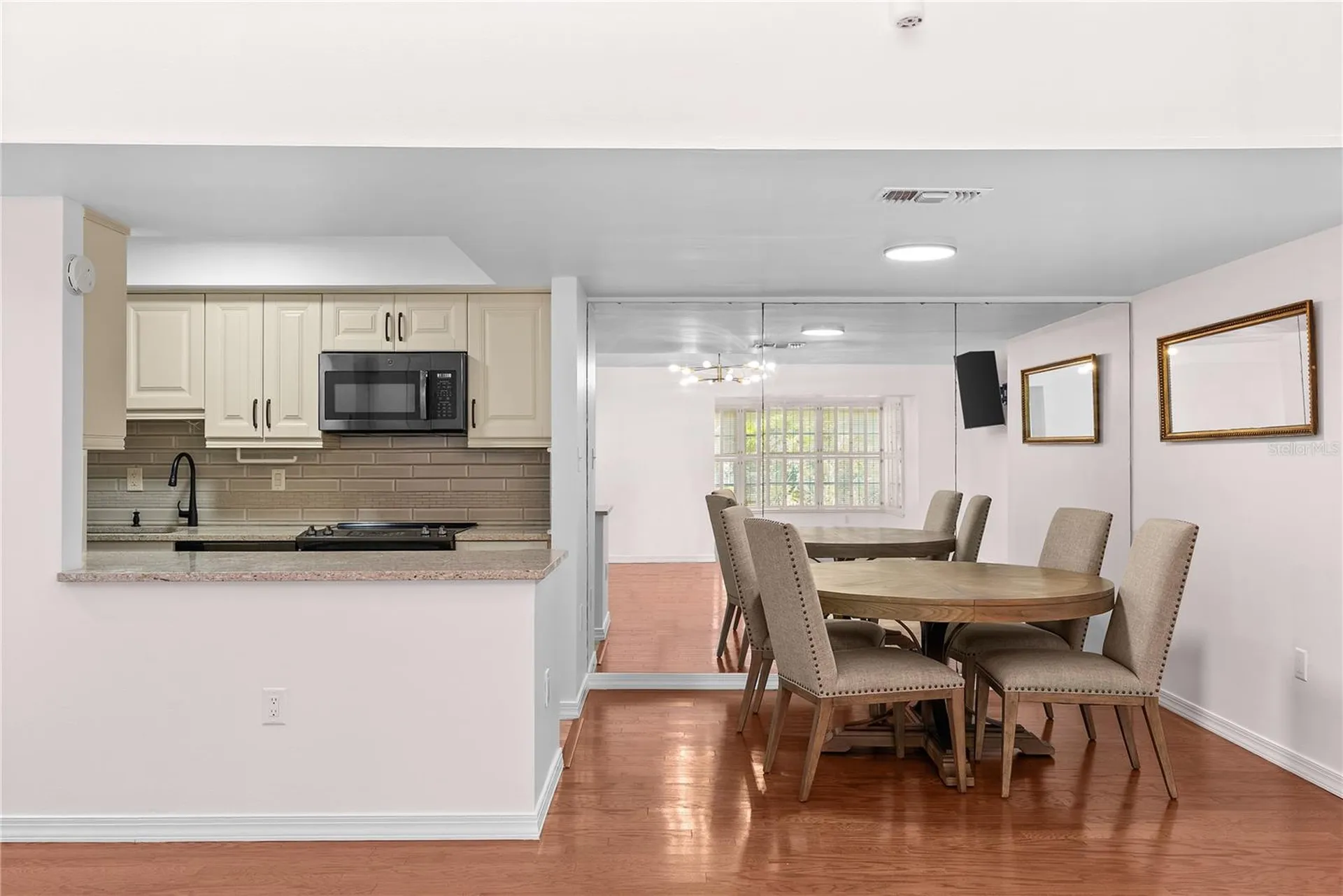 2242 Circlewood Drive Sarasota FL 34231