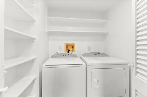 2242 Circlewood Drive Sarasota FL 34231
