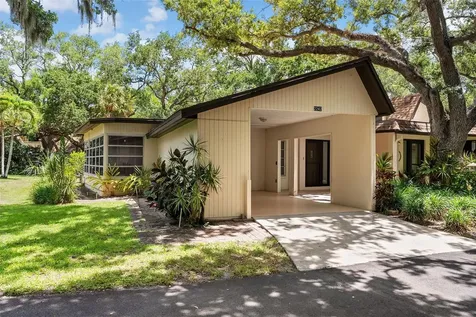 2242 Circlewood Drive Sarasota FL 34231