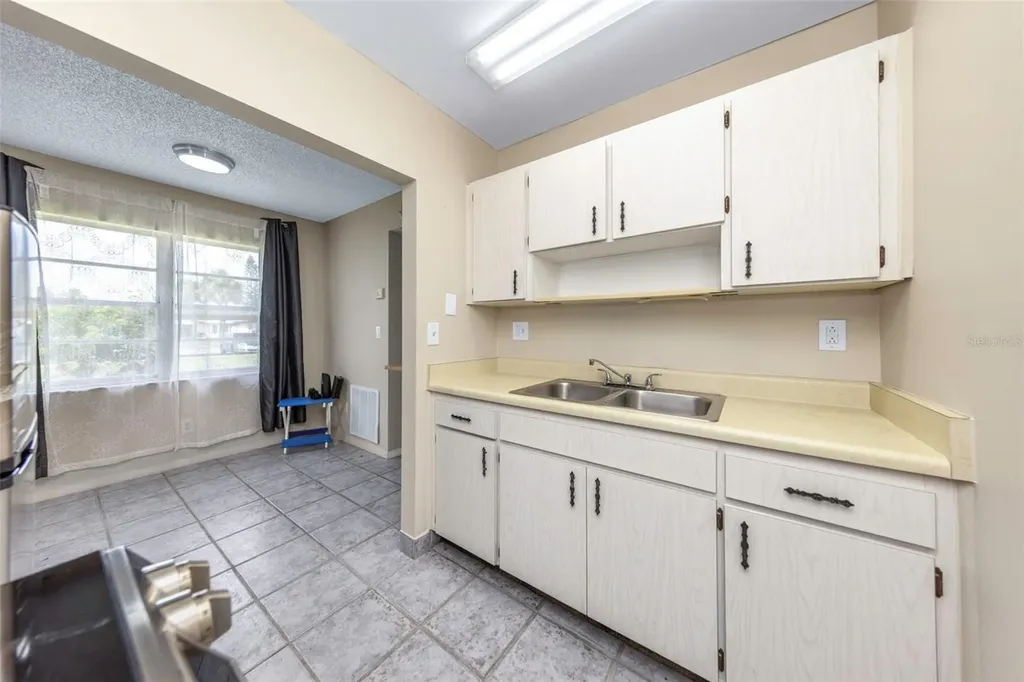 24862 Us Highway 19 N Clearwater FL 33763
