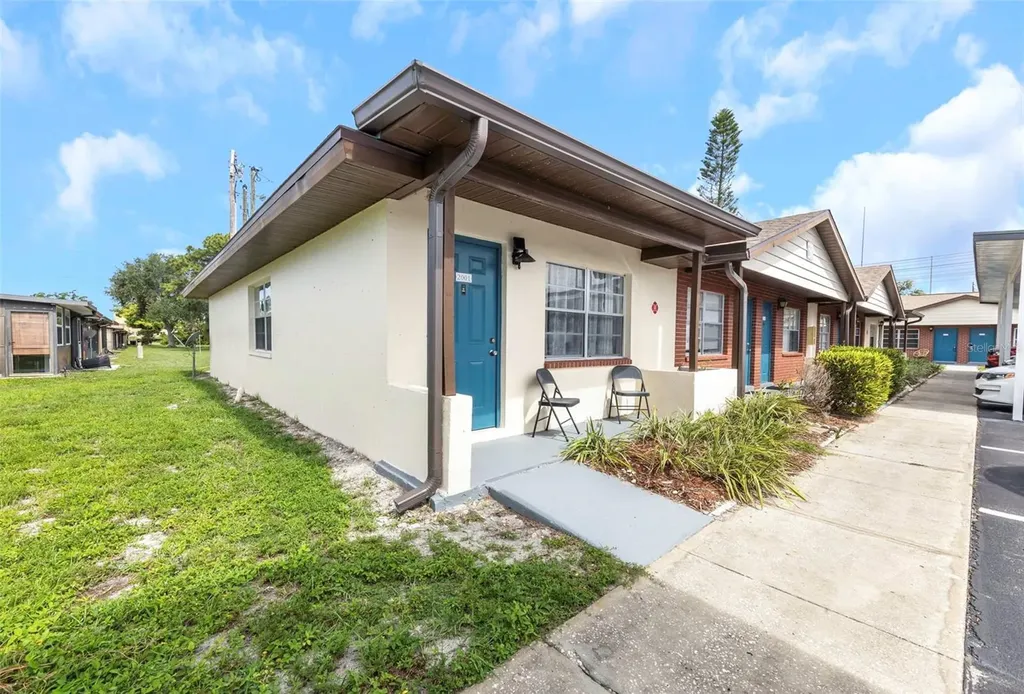 24862 Us Highway 19 N Clearwater FL 33763