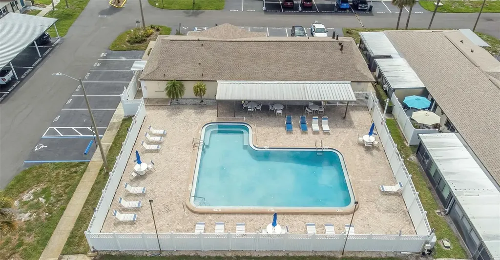 24862 Us Highway 19 N Clearwater FL 33763