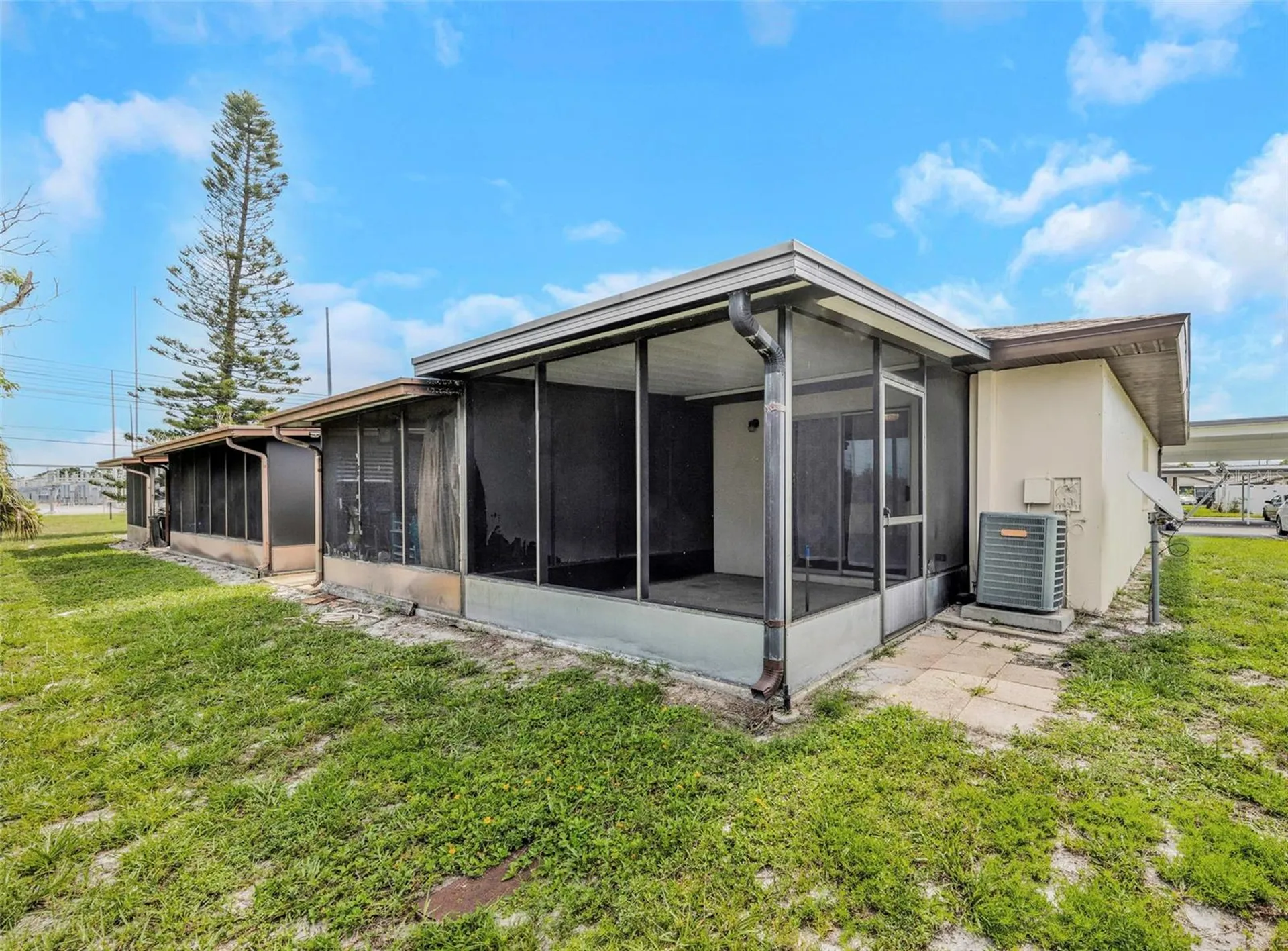 24862 Us Highway 19 N Clearwater FL 33763