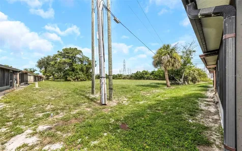 24862 Us Highway 19 N Clearwater FL 33763