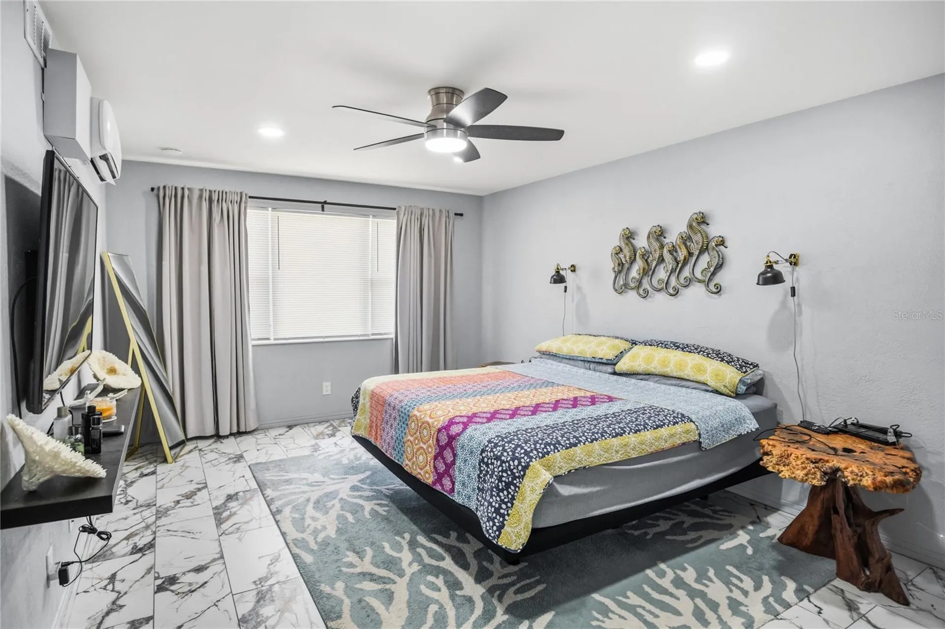 416 73rd Avenue N St Petersburg FL 33702
