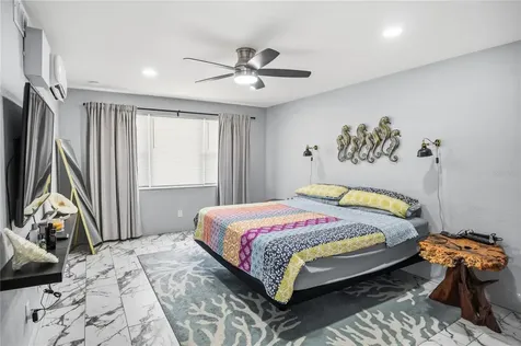416 73rd Avenue N St Petersburg FL 33702
