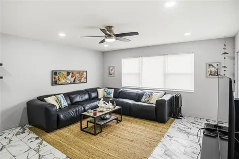 416 73rd Avenue N St Petersburg FL 33702