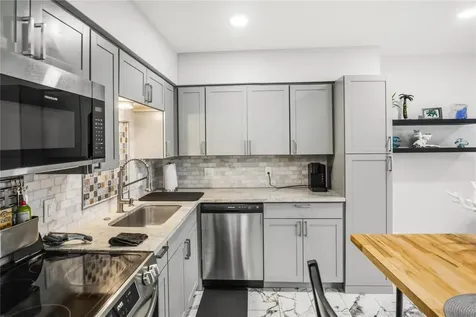 416 73rd Avenue N St Petersburg FL 33702