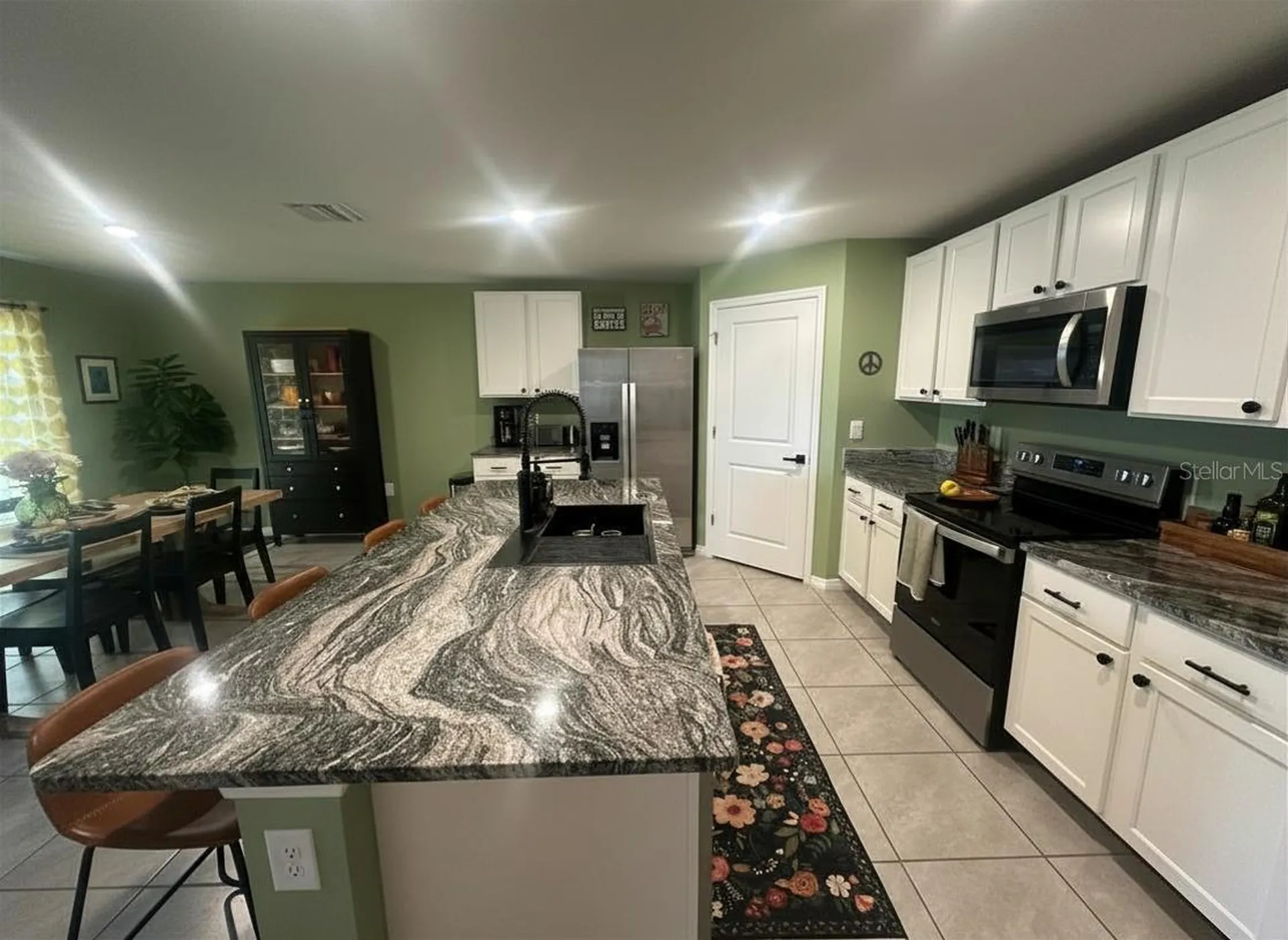 6830 SE 3rd Loop Ocala FL 34472
