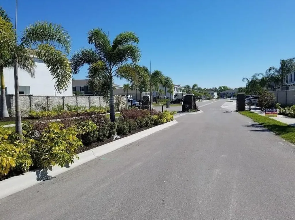5524 Twilight Grey Lane Sarasota FL 34240