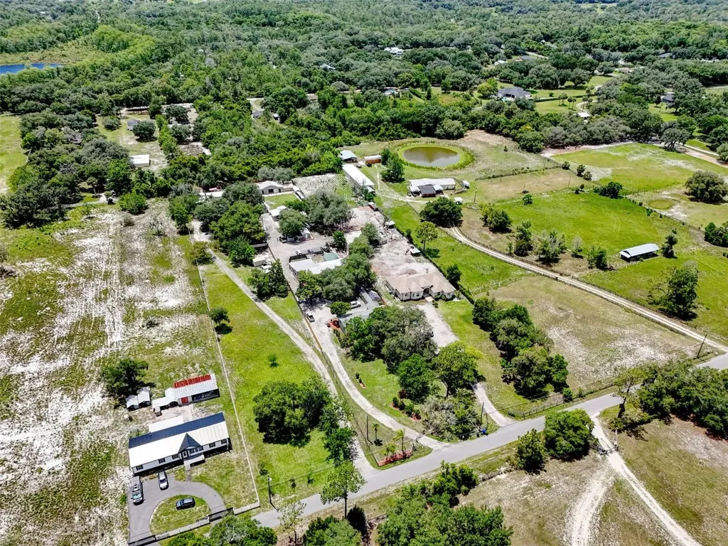 2036 Lake View Avenue Chuluota FL 32766
