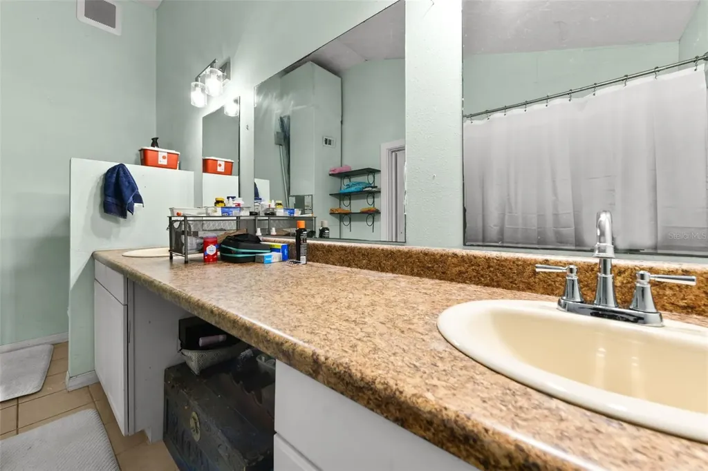 2036 Lake View Avenue Chuluota FL 32766
