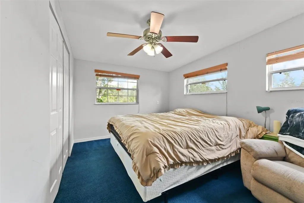 2036 Lake View Avenue Chuluota FL 32766