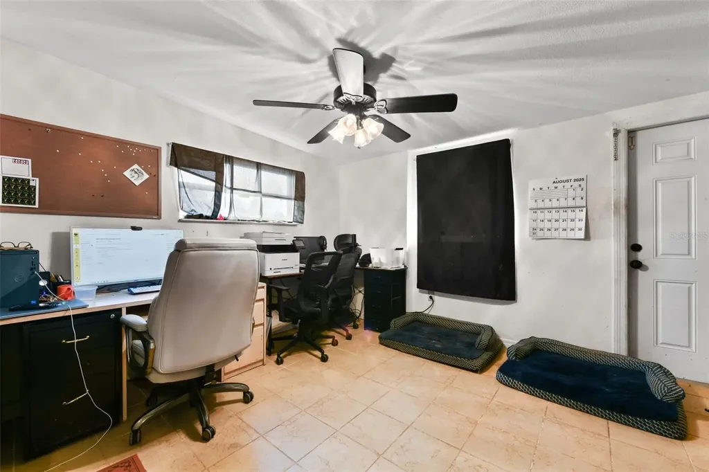 2036 Lake View Avenue Chuluota FL 32766