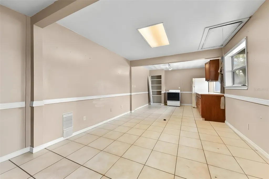 2036 Lake View Avenue Chuluota FL 32766