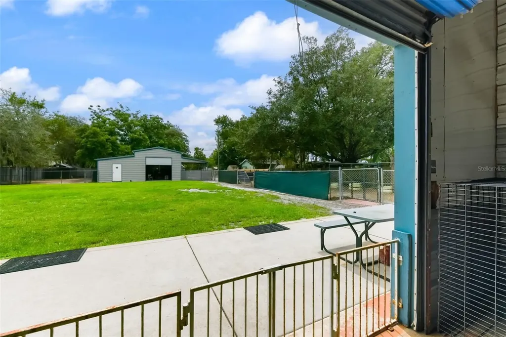 2036 Lake View Avenue Chuluota FL 32766