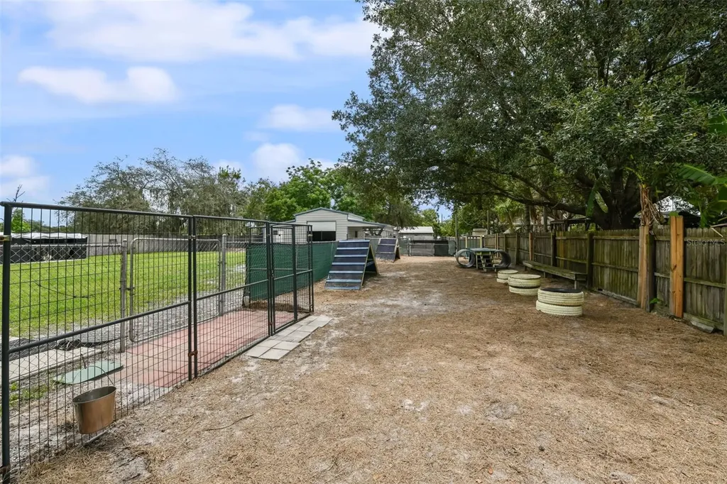 2036 Lake View Avenue Chuluota FL 32766