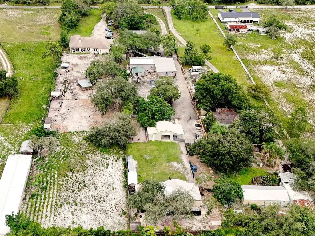 2036 Lake View Avenue Chuluota FL 32766