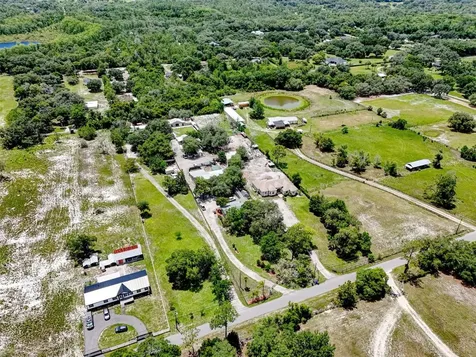 2036 Lake View Avenue Chuluota FL 32766