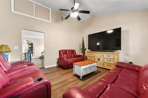 2036 Lake View Avenue Chuluota FL 32766