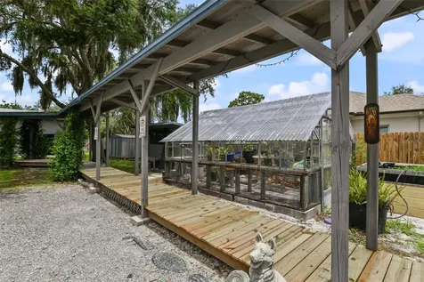 2036 Lake View Avenue Chuluota FL 32766