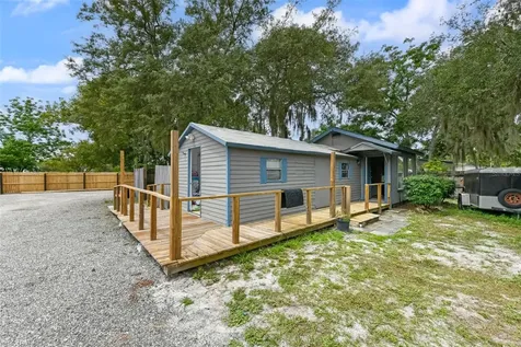 2036 Lake View Avenue Chuluota FL 32766
