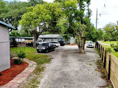 2036 Lake View Avenue Chuluota FL 32766
