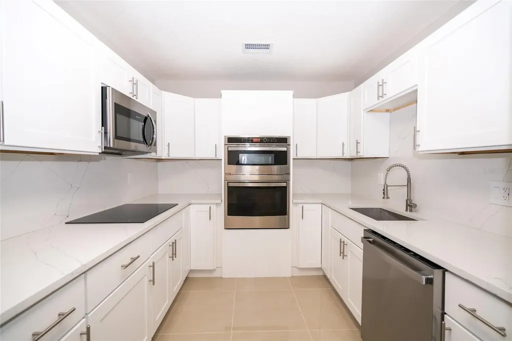 415 Country Club Drive Oldsmar FL 34677