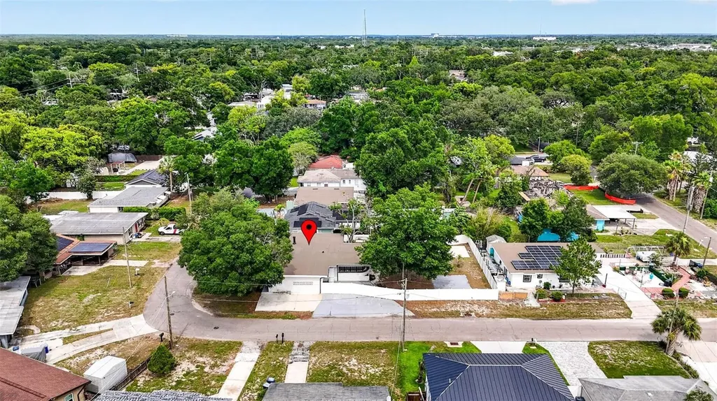1601 E Paris Street Tampa FL 33610