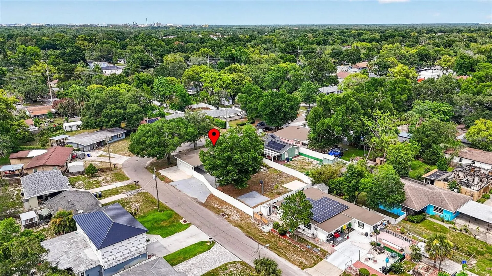 1601 E Paris Street Tampa FL 33610