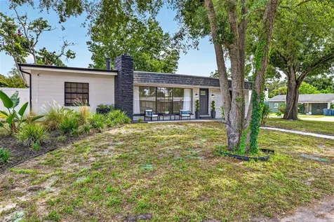 1601 E Paris Street Tampa FL 33610