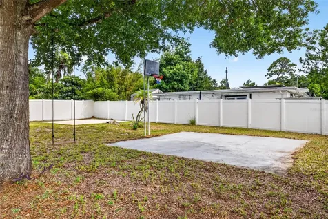 1601 E Paris Street Tampa FL 33610
