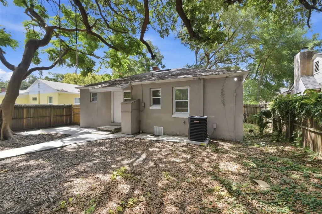 1416 E Mohawk Avenue Tampa FL 33604