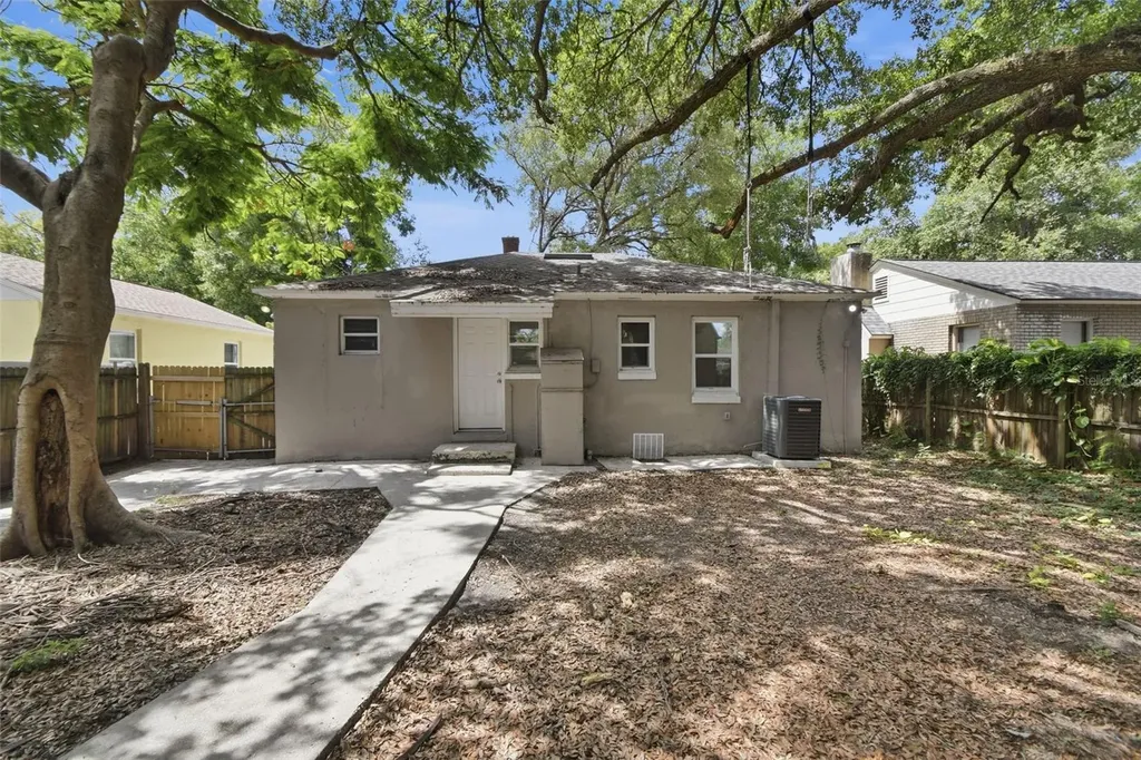 1416 E Mohawk Avenue Tampa FL 33604